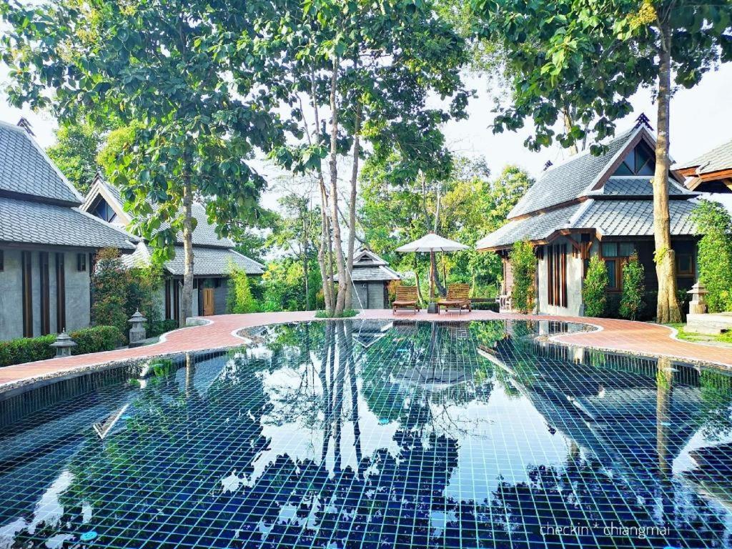 Hotel Ruean Racha Chiang Mai Zewnętrze zdjęcie