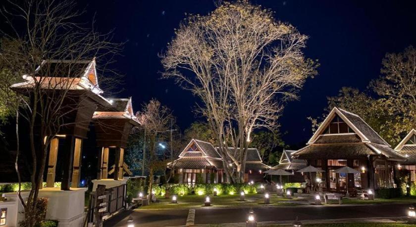 Hotel Ruean Racha Chiang Mai Zewnętrze zdjęcie