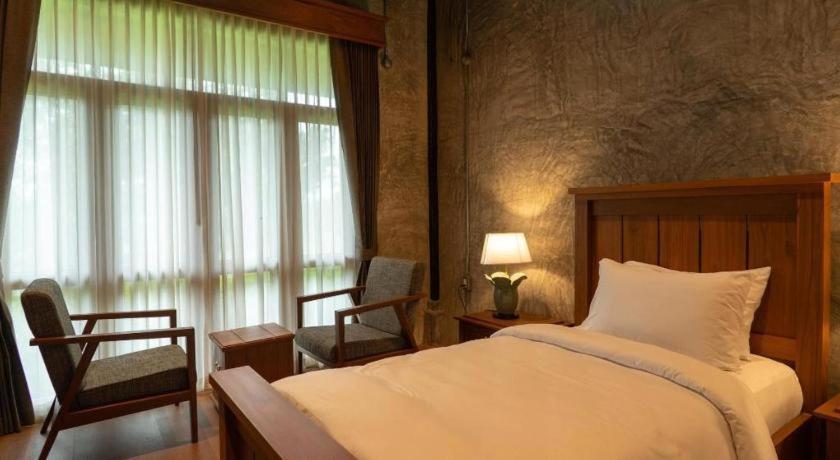 Hotel Ruean Racha Chiang Mai Zewnętrze zdjęcie