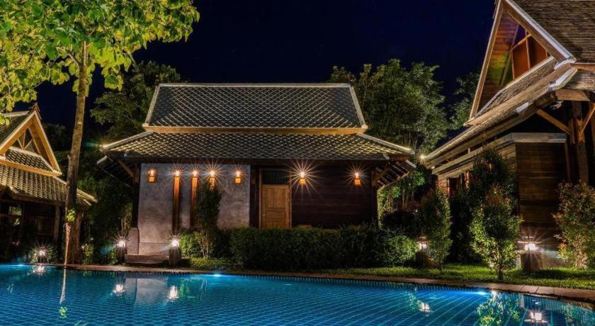 Hotel Ruean Racha Chiang Mai Zewnętrze zdjęcie