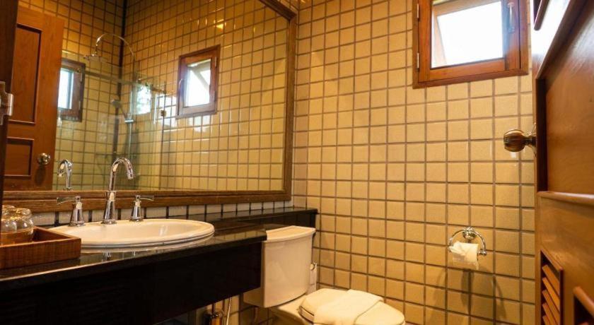 Hotel Ruean Racha Chiang Mai Zewnętrze zdjęcie
