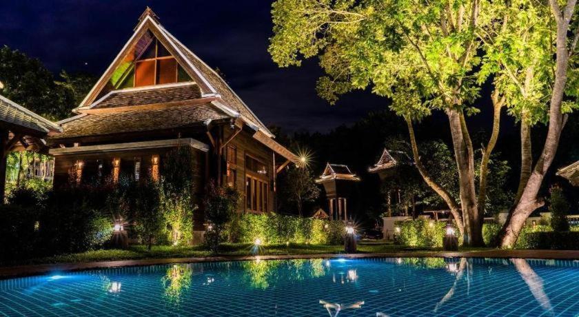 Hotel Ruean Racha Chiang Mai Zewnętrze zdjęcie