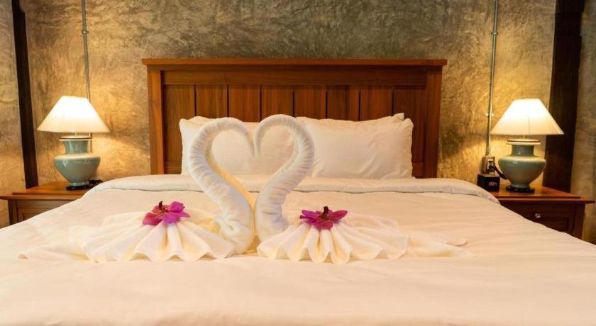 Hotel Ruean Racha Chiang Mai Zewnętrze zdjęcie