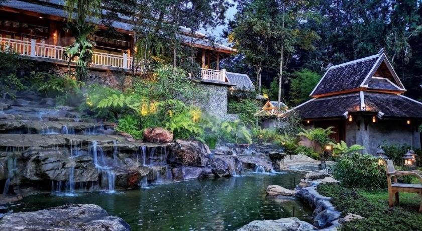 Hotel Ruean Racha Chiang Mai Zewnętrze zdjęcie