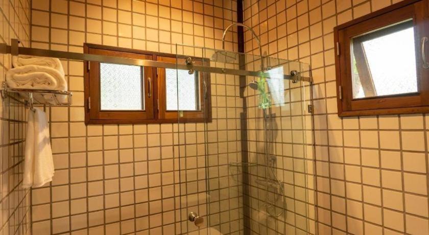 Hotel Ruean Racha Chiang Mai Zewnętrze zdjęcie