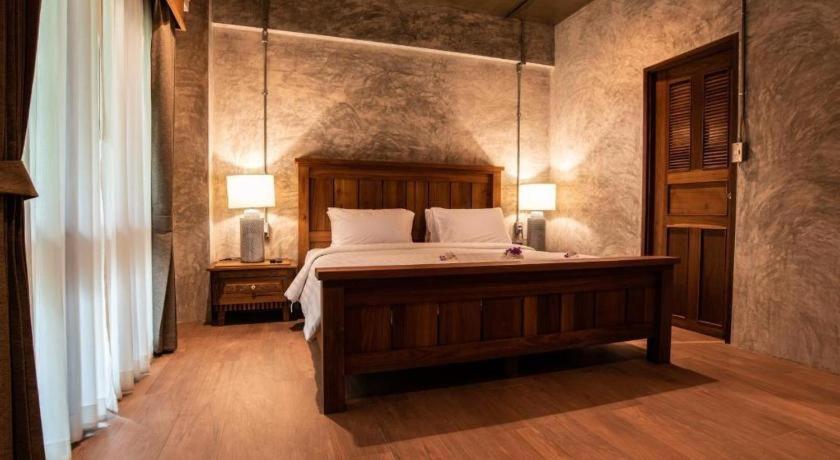 Hotel Ruean Racha Chiang Mai Zewnętrze zdjęcie