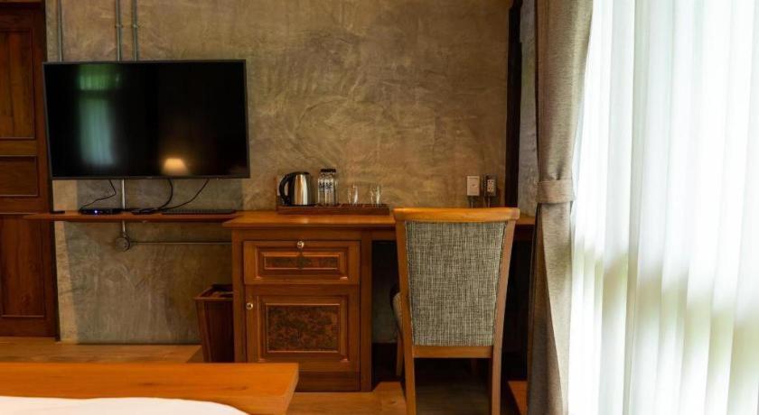 Hotel Ruean Racha Chiang Mai Zewnętrze zdjęcie