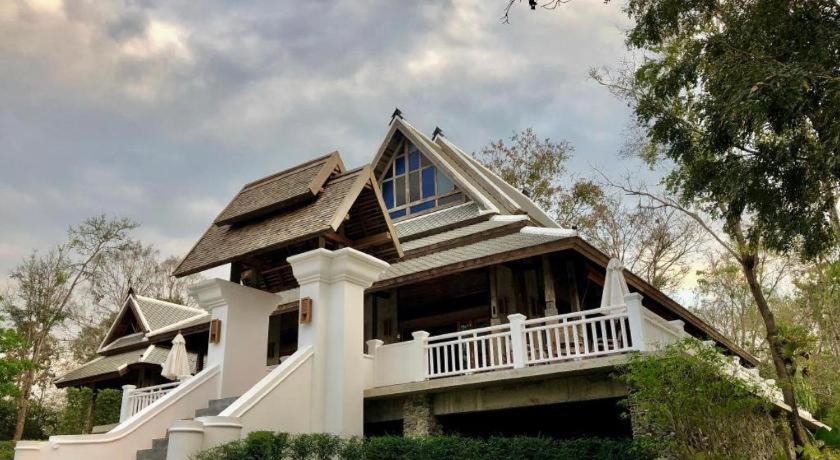 Hotel Ruean Racha Chiang Mai Zewnętrze zdjęcie