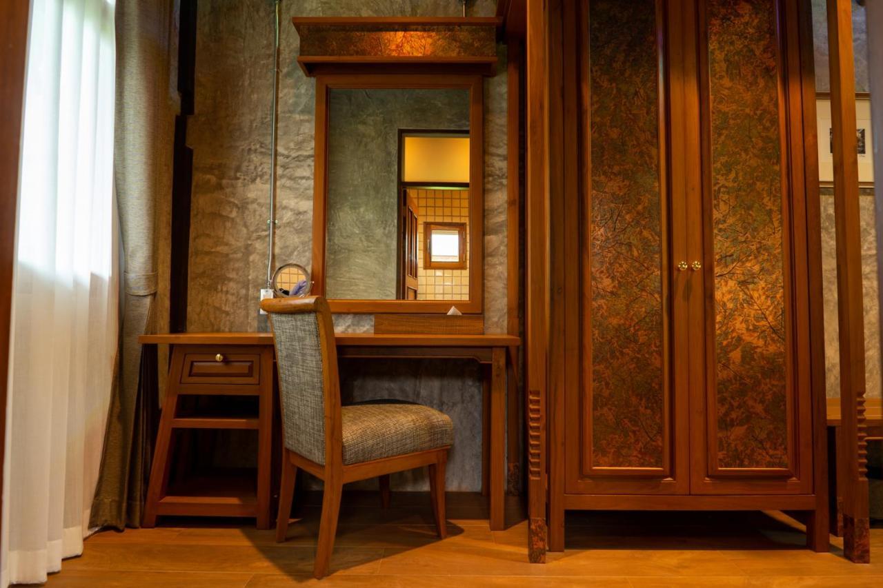 Hotel Ruean Racha Chiang Mai Zewnętrze zdjęcie
