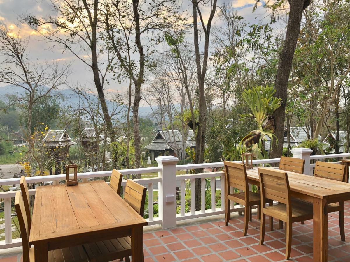 Hotel Ruean Racha Chiang Mai Zewnętrze zdjęcie