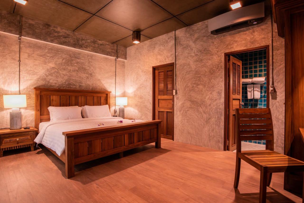 Hotel Ruean Racha Chiang Mai Zewnętrze zdjęcie