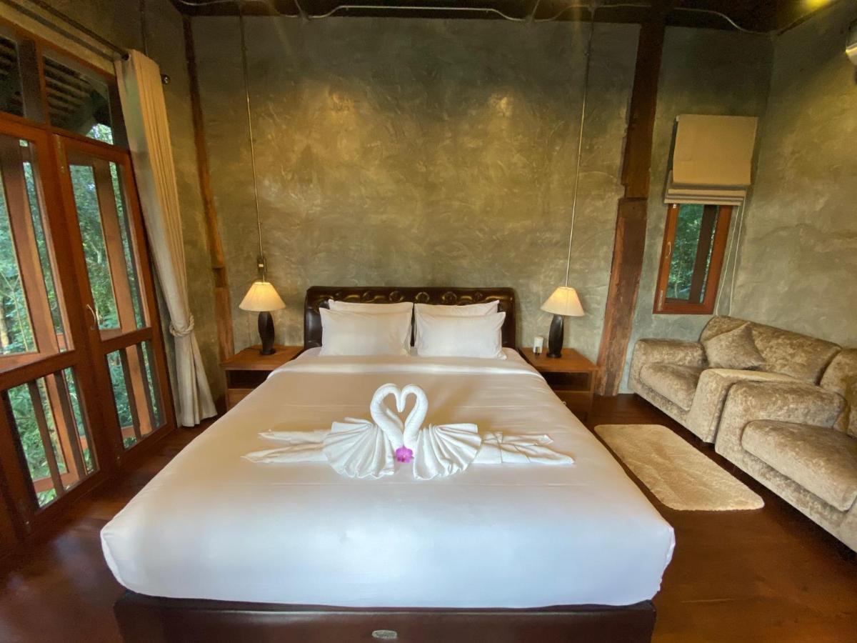 Hotel Ruean Racha Chiang Mai Zewnętrze zdjęcie